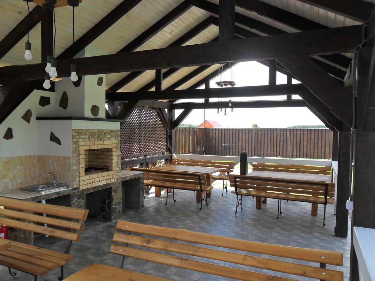 Hotel Ostrivky Svityaz' Esterno foto